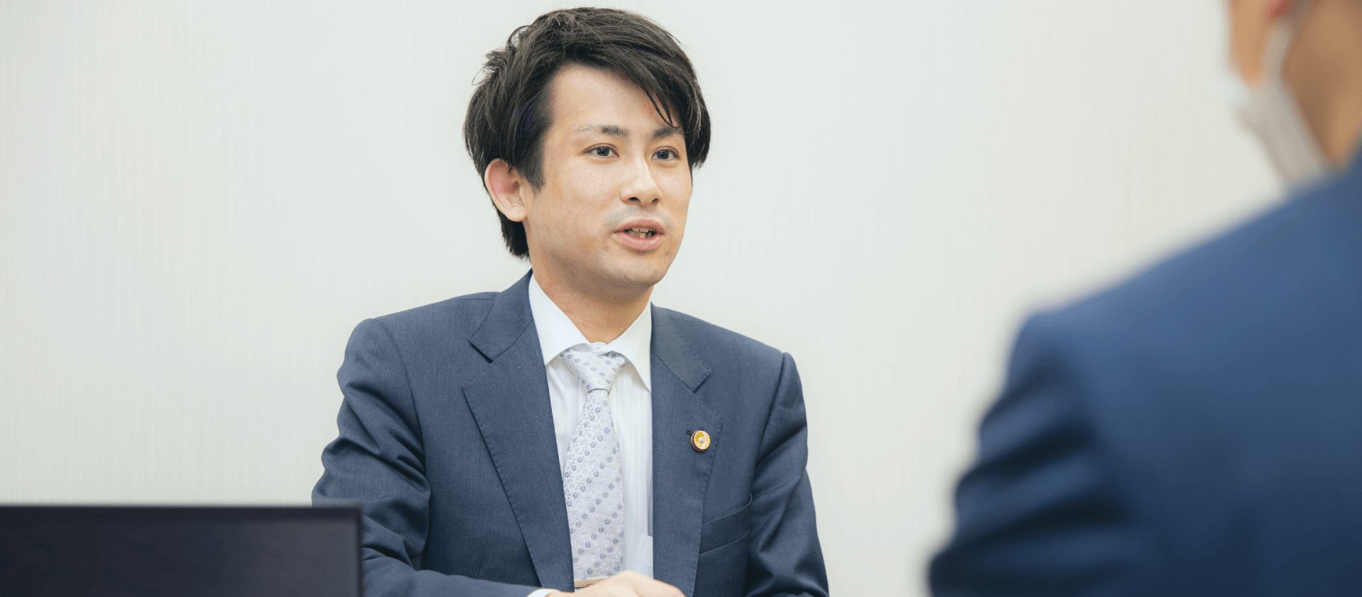 岩間龍之介弁護士