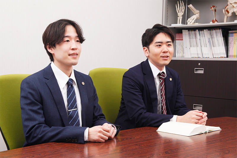 弁護士荒木俊太・弁護士今瀬敬貴